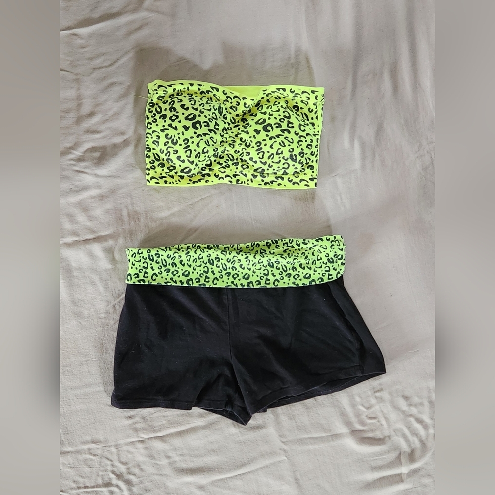 Sofra Neon Yellow Leopard Print Bandeau And Crop Top (Urban Rose)
